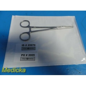 https://www.themedicka.com/10923-121651-thickbox/v-mueller-su2854-tubing-clamp-forceps-7-1-2-25970.jpg