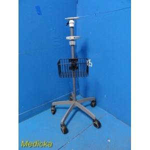 https://www.themedicka.com/17909-215298-thickbox/pacetech-vital-max-4000-patient-monitors-rolling-stand-fixed-height-32344.jpg