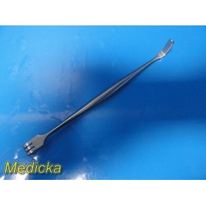 https://www.themedicka.com/18177-218914-thickbox/miltex-integra-11-74-senn-lip-cheek-retractor-double-ended-3-prongs-32751.jpg