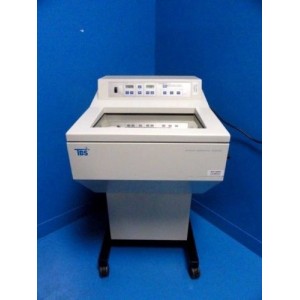 https://www.themedicka.com/2171-22770-thickbox/triangle-biomedical-tbs-minotome-plus-cryostat-w-minot-custom-microtome-12954.jpg