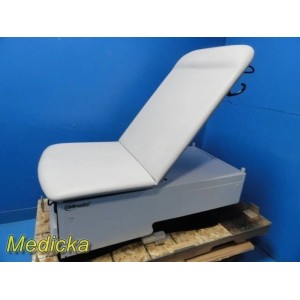 https://www.themedicka.com/23484-290472-thickbox/umf-fusionone-power-exam-chair-model-3001-misty-fog-500-lb-pan-stirrups-37012.jpg