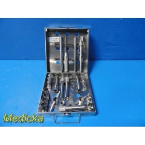https://www.themedicka.com/23622-292218-thickbox/codman-cloward-anterior-cervical-fuzion-assorted-instrument-set-w-case-37886.jpg