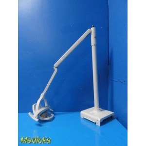 https://www.themedicka.com/23807-295052-thickbox/pelton-crane-lft-ii-dental-ceiling-operatory-light-installed-lamp-38024.jpg