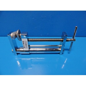 https://www.themedicka.com/3152-32770-thickbox/generic-bowlen-stainless-steel-adjustable-clamp-surgical-0-6-marking13834.jpg